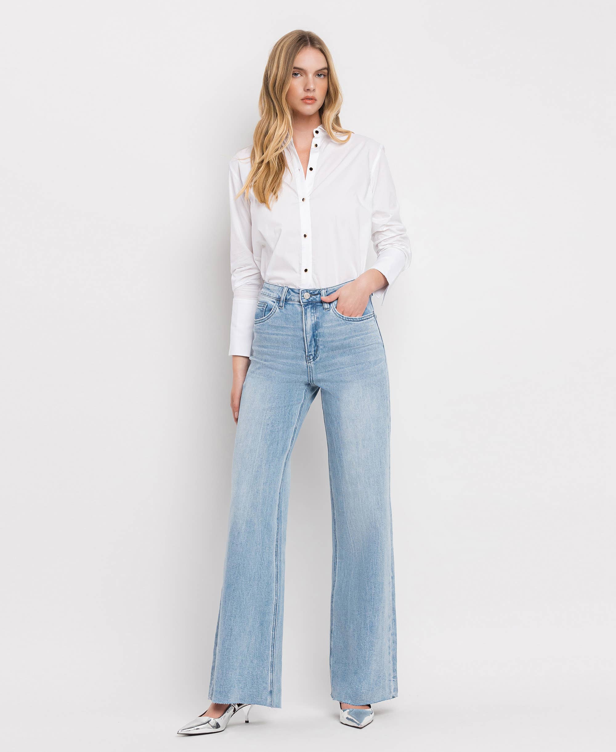 Super High-Rise Wide Leg Jean