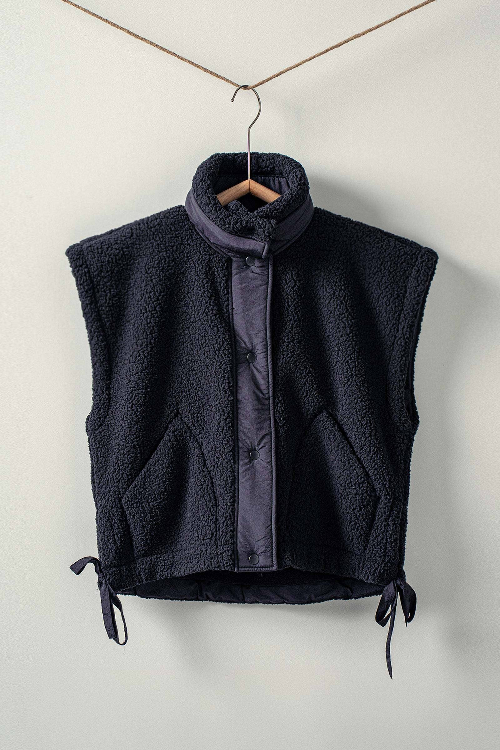 Quilted Collar Sherpa Vest