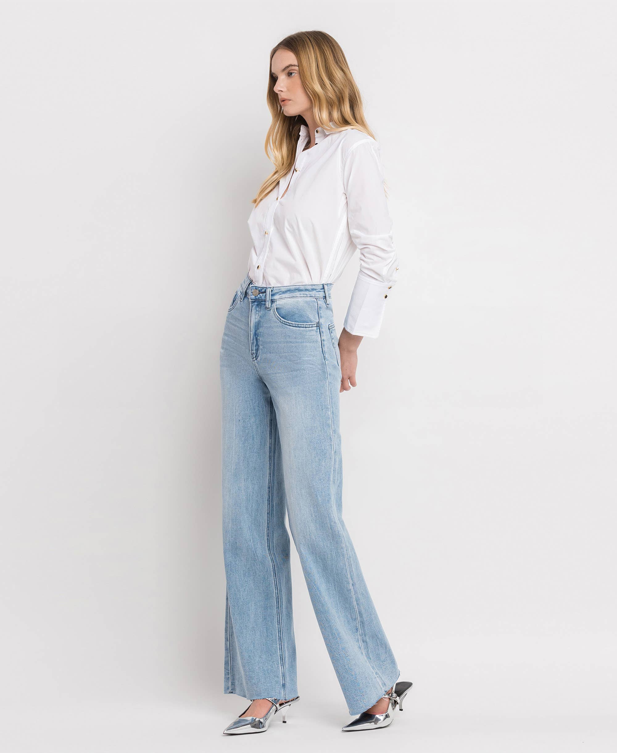 Super High-Rise Wide Leg Jean